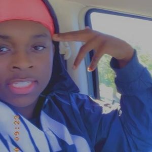 Meet your Posher, Peri